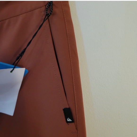 ‼️SOLD‼️Quicksilver Men’s Shorts in a beautiful rust colour. Size W32/L20. NWT - Picture 7 of 10